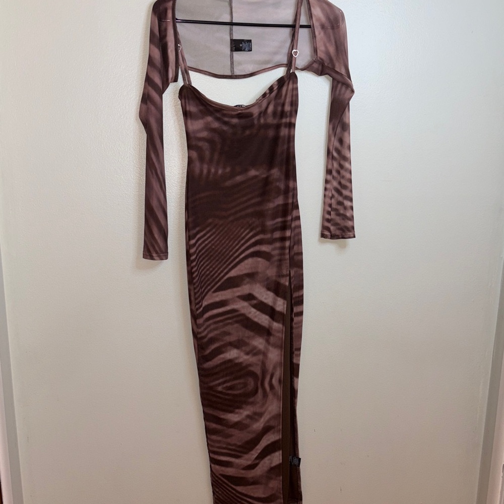 Fashion Nova Brown Swirl Print Maxi Dress with Matching Shrug